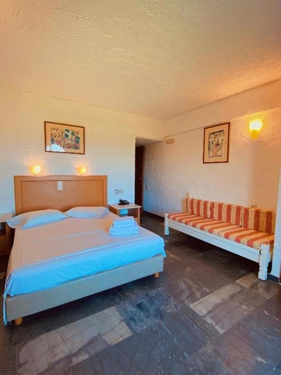 Karteros Hotel ภายนอก รูปภาพ