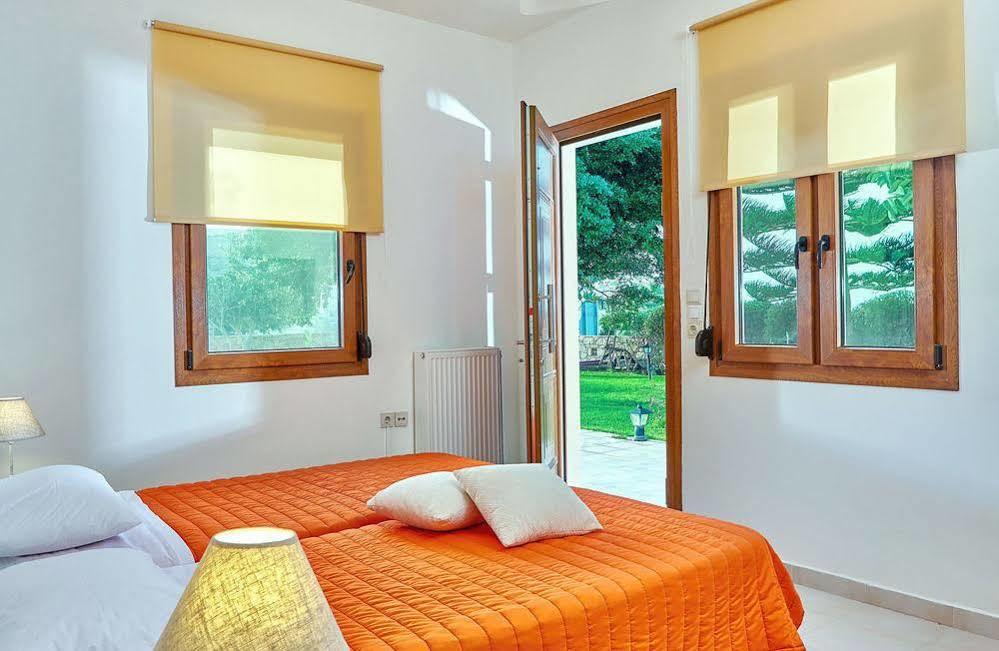 Karteros Hotel ภายนอก รูปภาพ