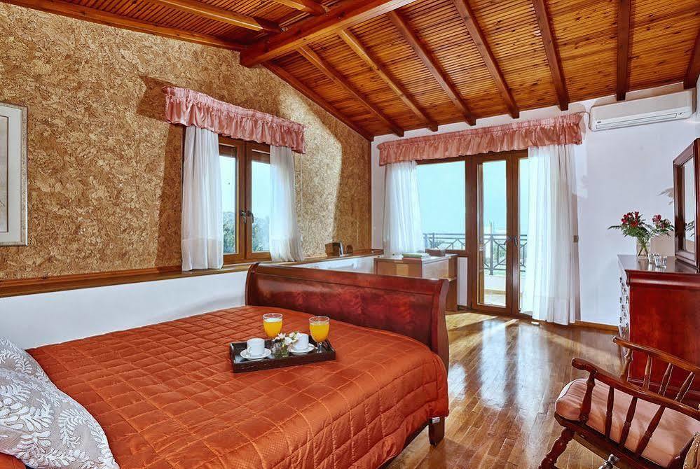 Karteros Hotel ภายนอก รูปภาพ